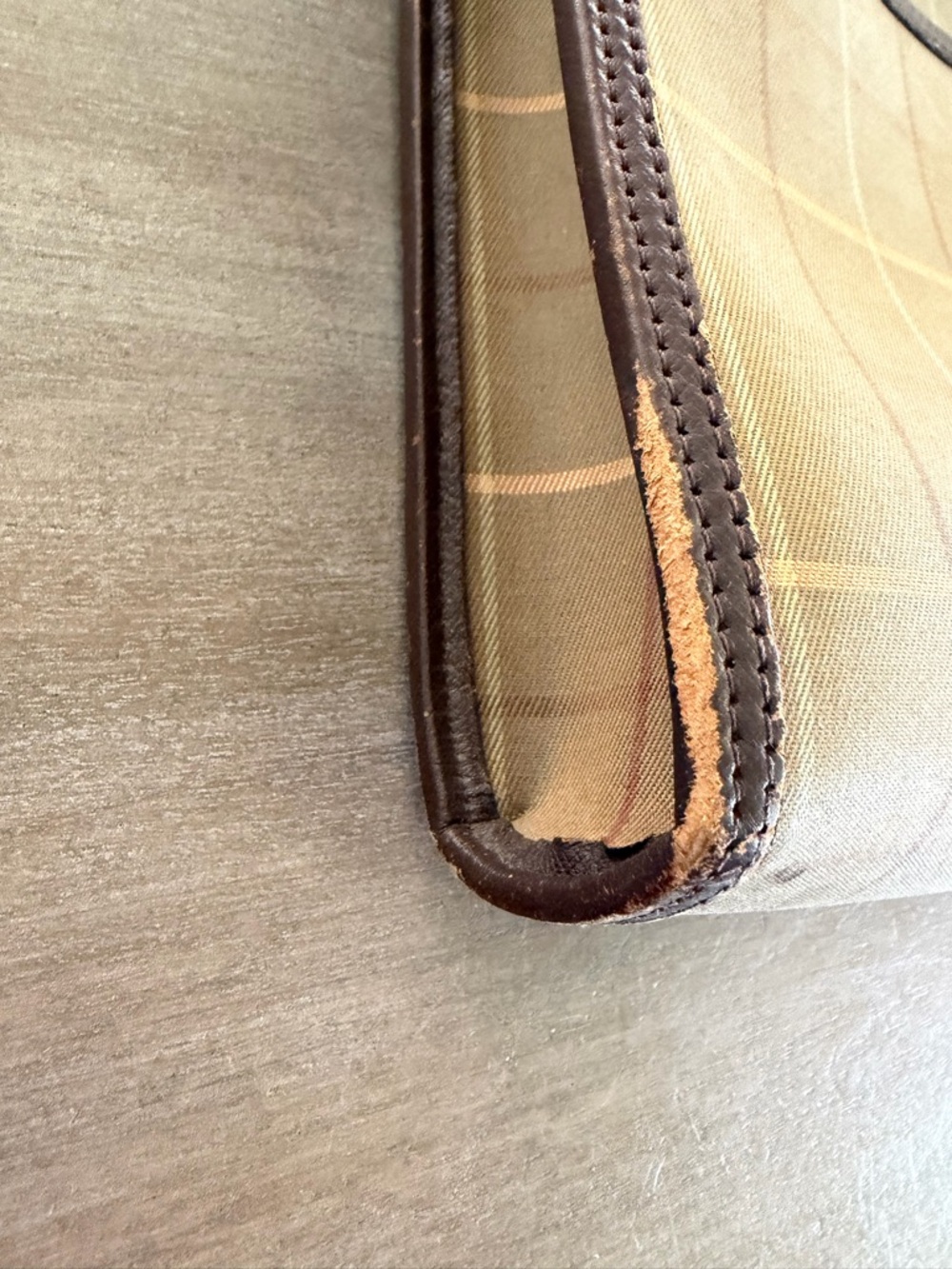 Vintage Burberry Clutch - Picture 4 of 10